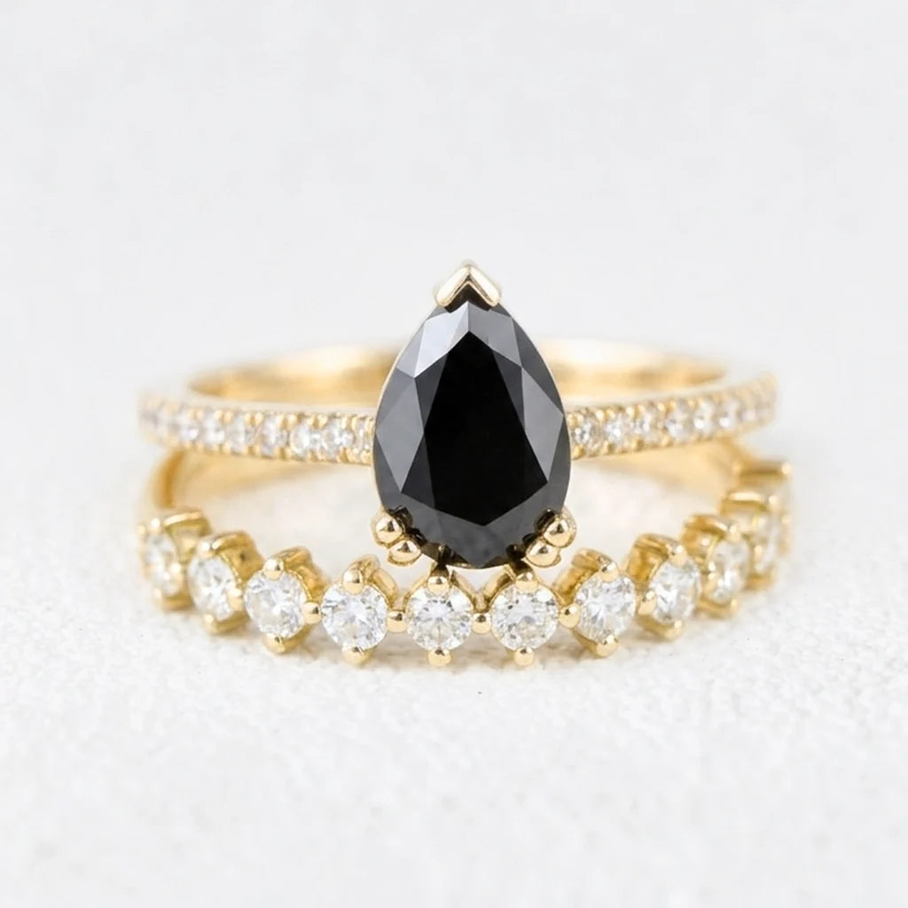 Grace’s Eclipse | Pear Cut Black Moissanite Solitaire & Moissanite Band Bridal Set 2pcs