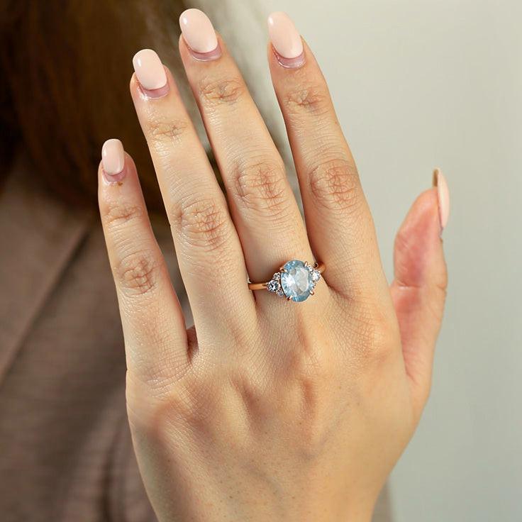 Selene’s Tide | 2CT Oval Aquamarine Solitaire Engagement Ring