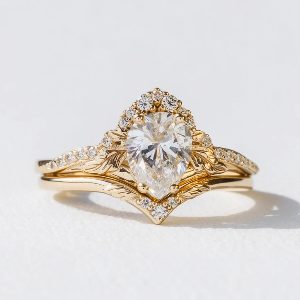 Victoria’s Griffin | Vintage Moissanite Halo & Leaf Bridal Set 2pcs