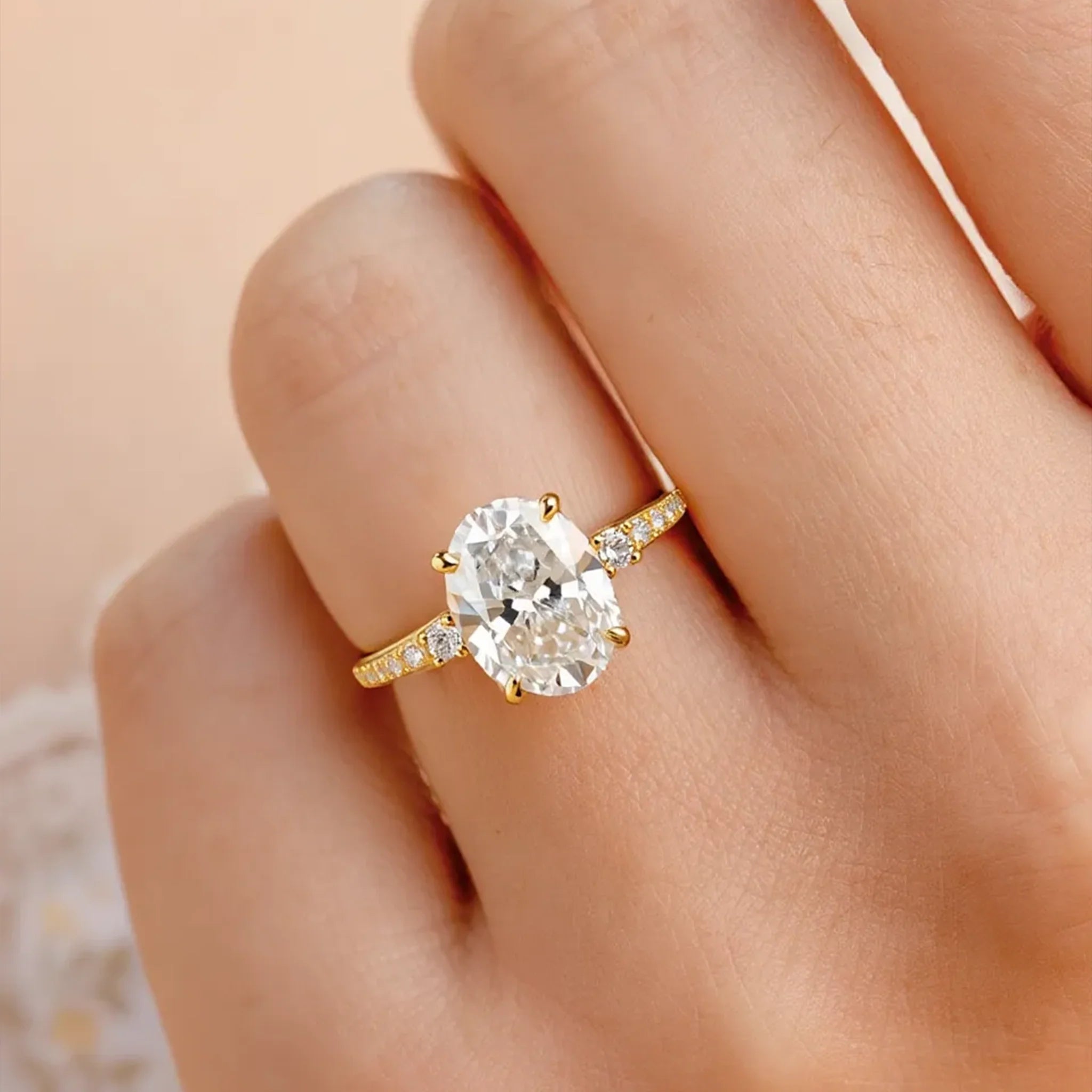 Luna’s Radiance | 2CT Oval Diamond Engagement Ring