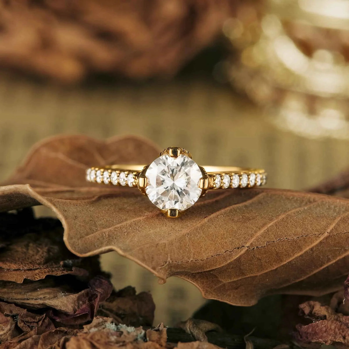 Dazzling Moissanite Rouns Peekaboo Ring