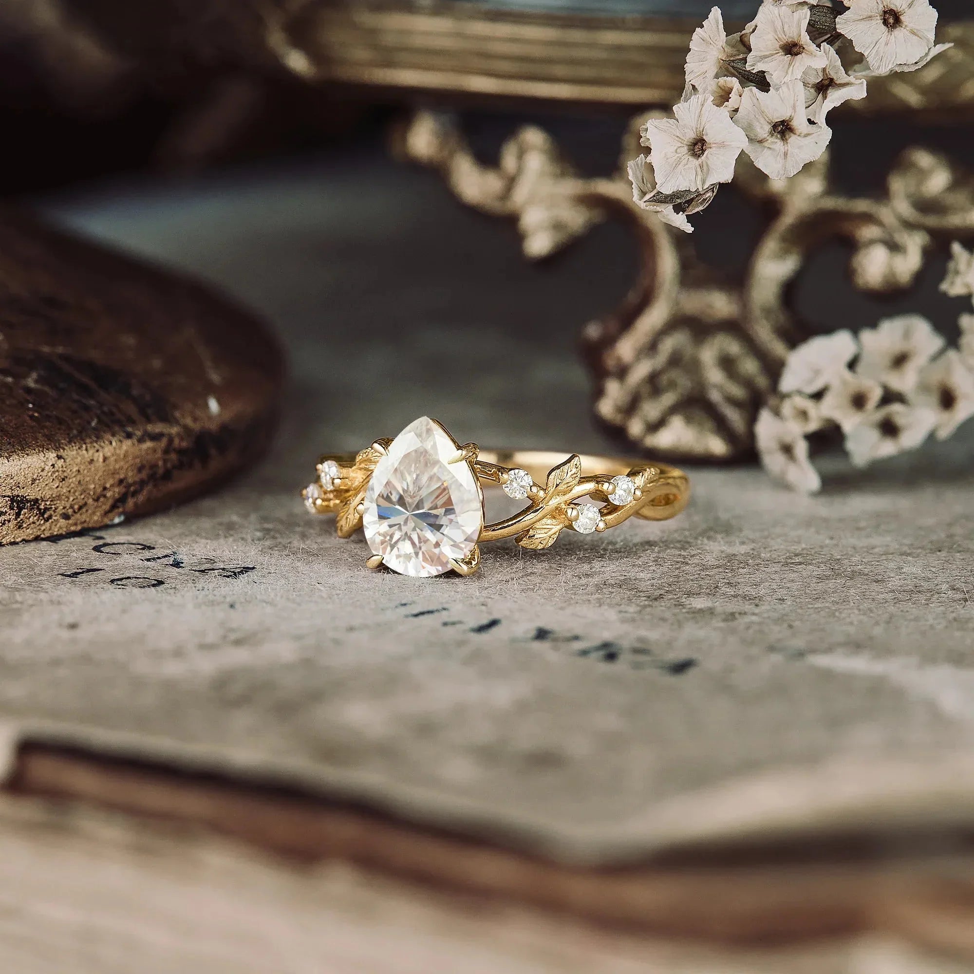 Moissanite Leaf Engagement Ring - Hebe - Nartya