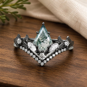 Elara's Deco black-gold kite-cut moss agate leafy art-deco two-piece engagement ring set