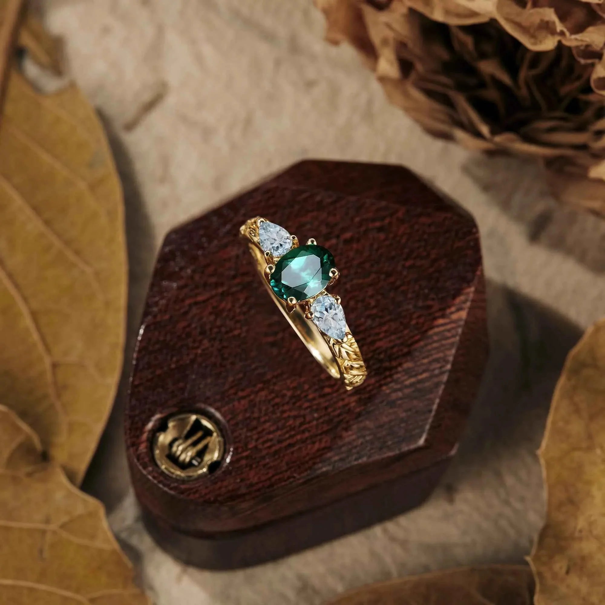 Oval Emerald & Aquamarine Cluster Engagement Ring - Nartya