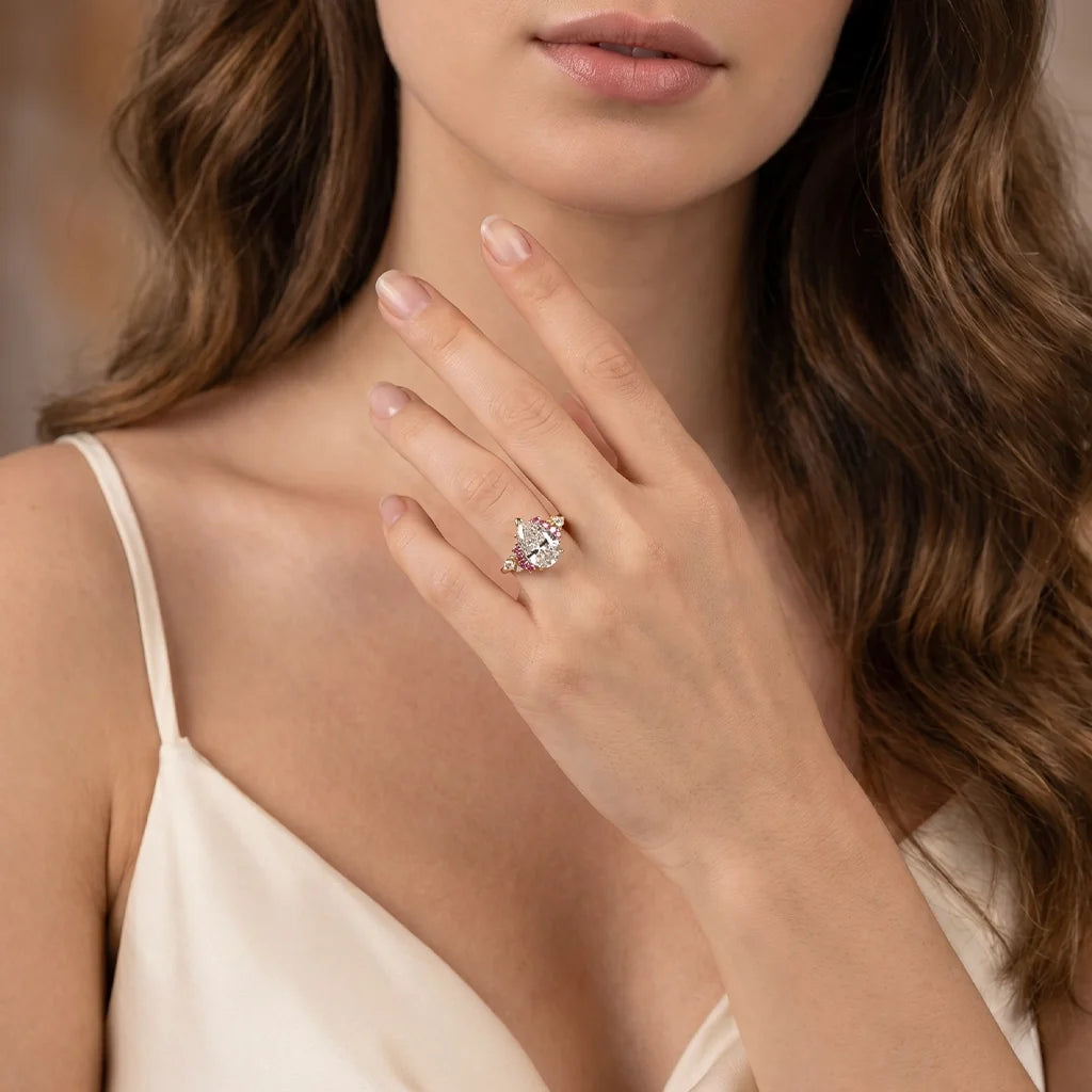 Aurora’s Kiss | 2CT Pear Cut Diamond Gold Engagement Ring
