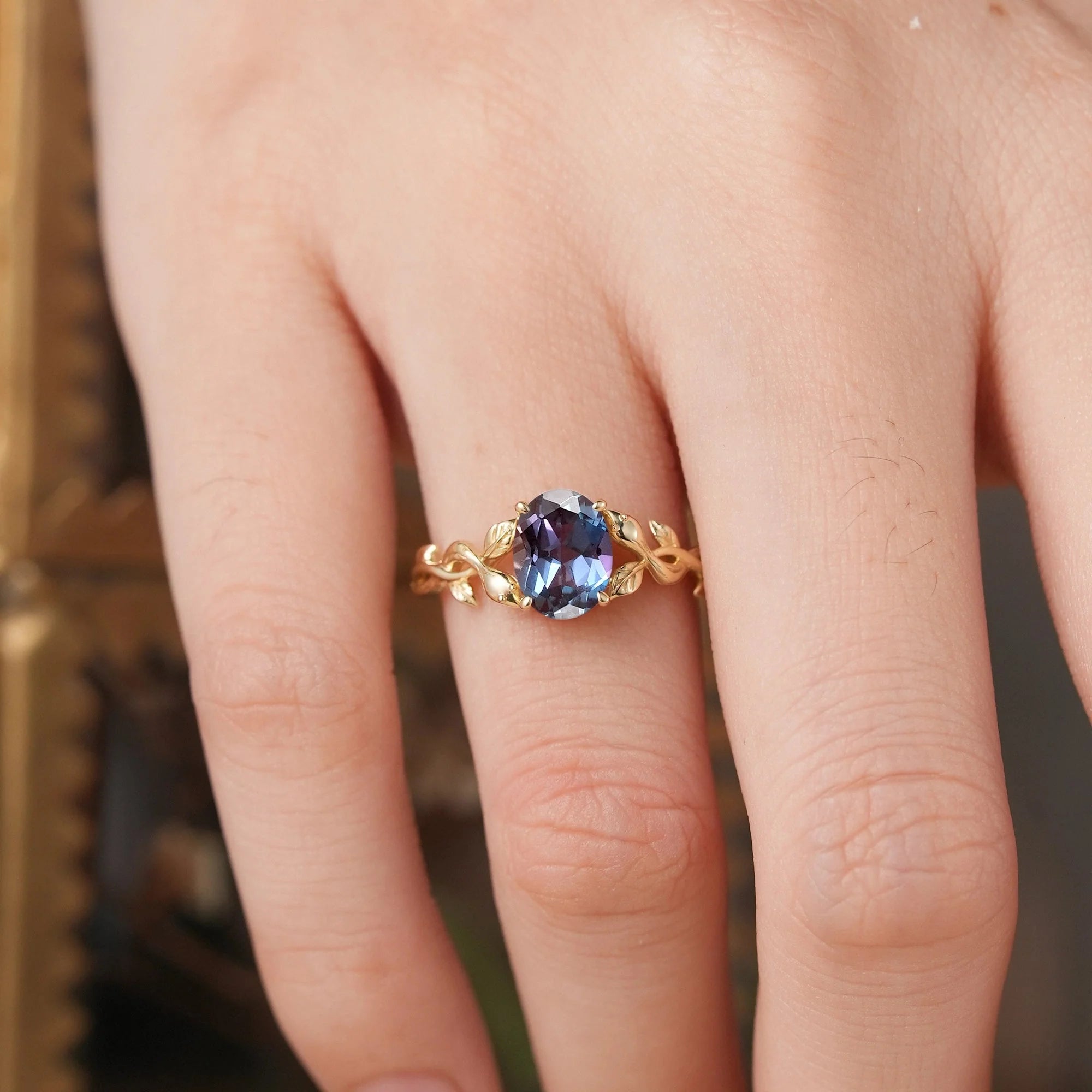 Snake Design Oval-cut Alexandrite Engagement Ring-Wren
